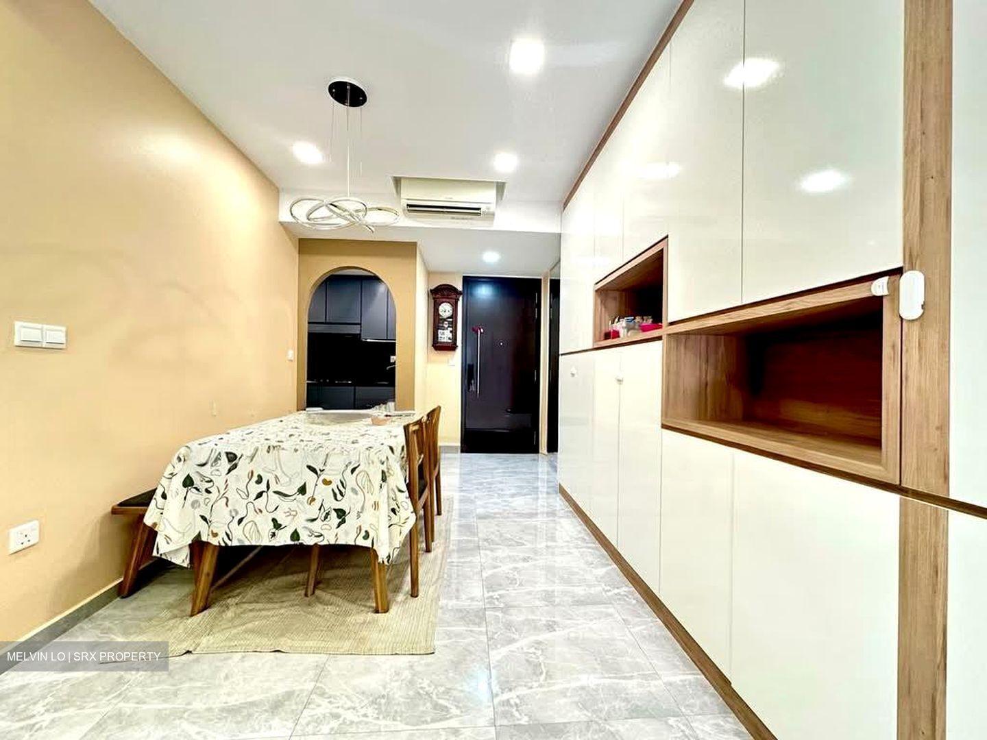 The Brownstone (D27), Condominium #575277161